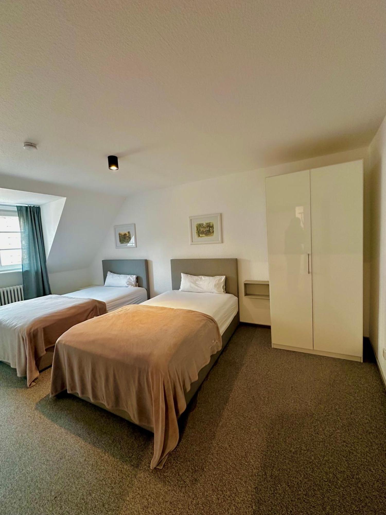 Hirsch Appartements Baden-Bade Exterior foto