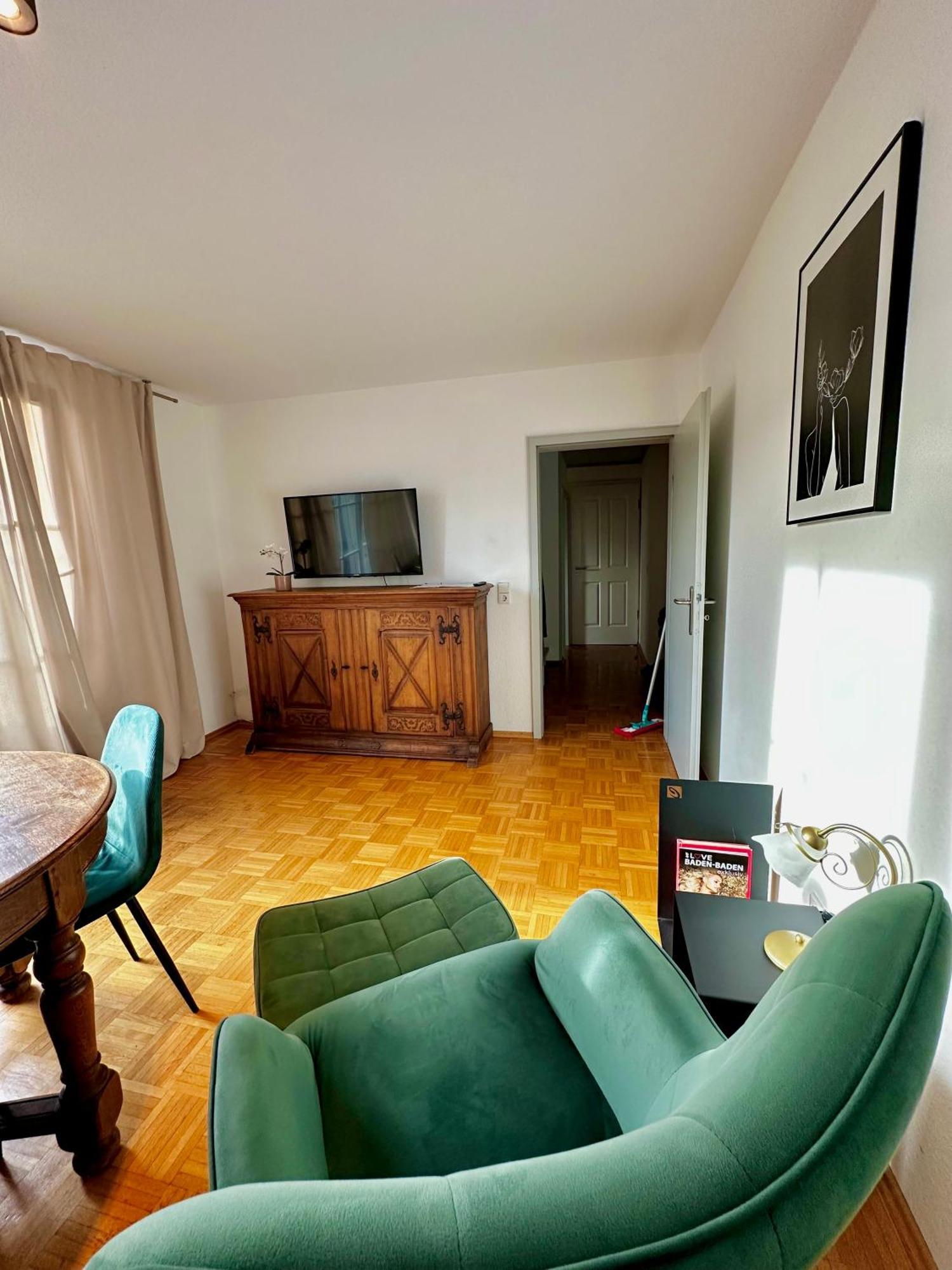 Hirsch Appartements Baden-Bade Exterior foto