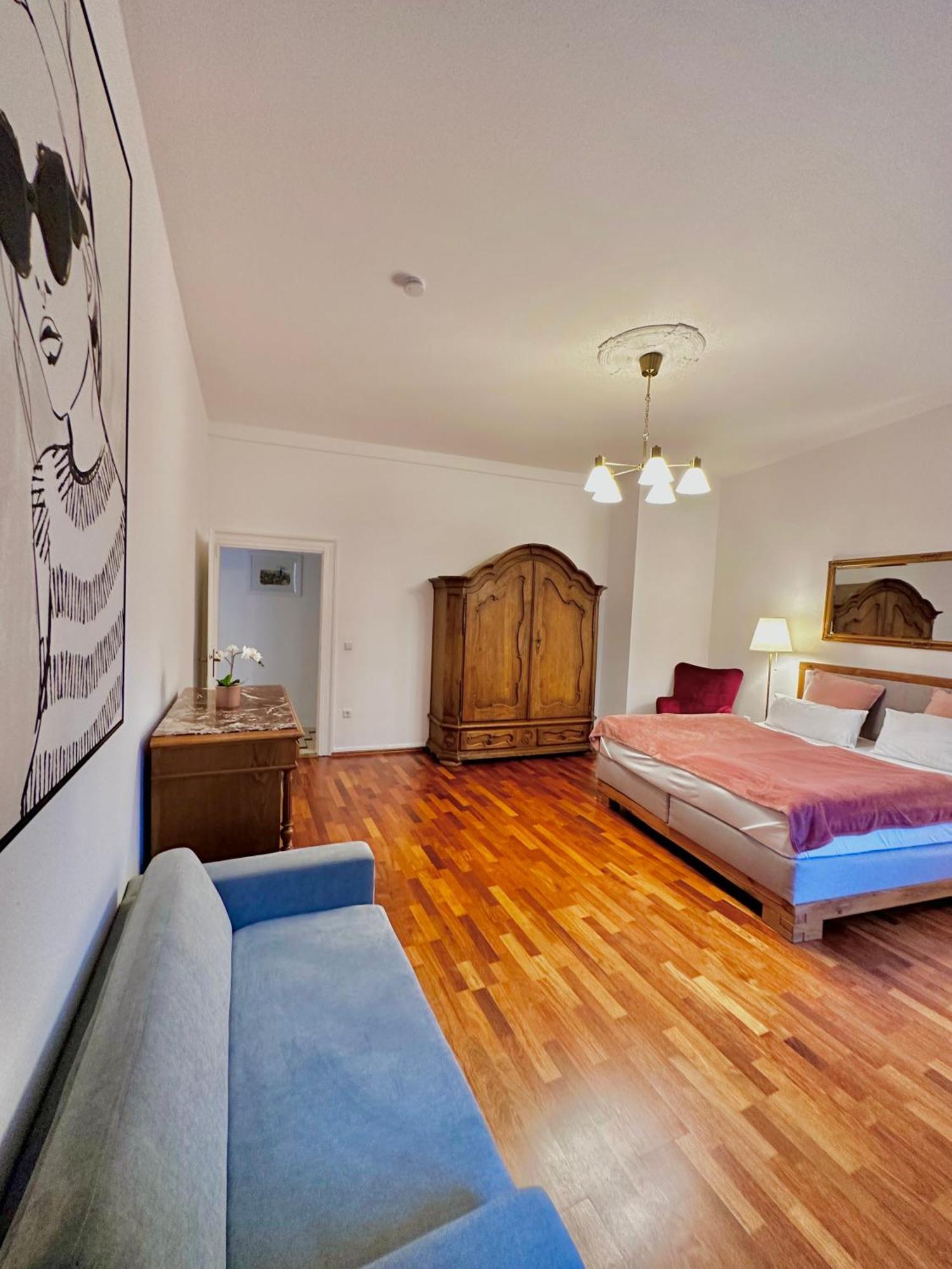 Hirsch Appartements Baden-Bade Exterior foto