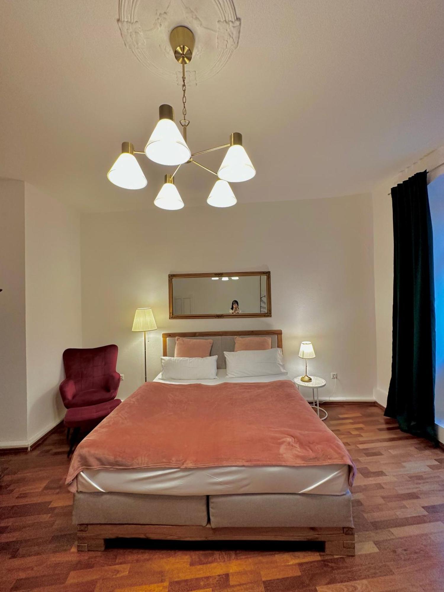 Hirsch Appartements Baden-Bade Exterior foto