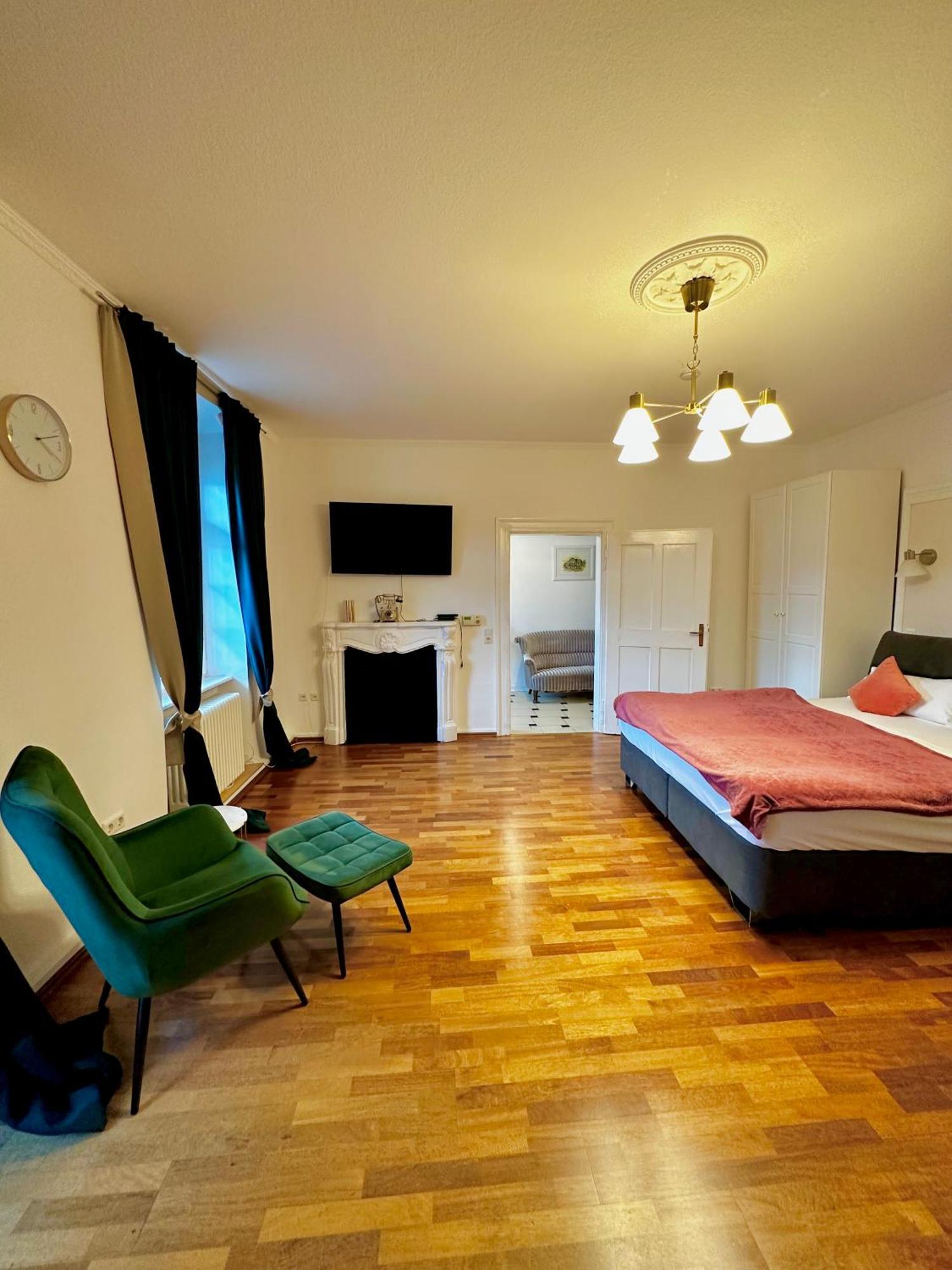 Hirsch Appartements Baden-Bade Exterior foto