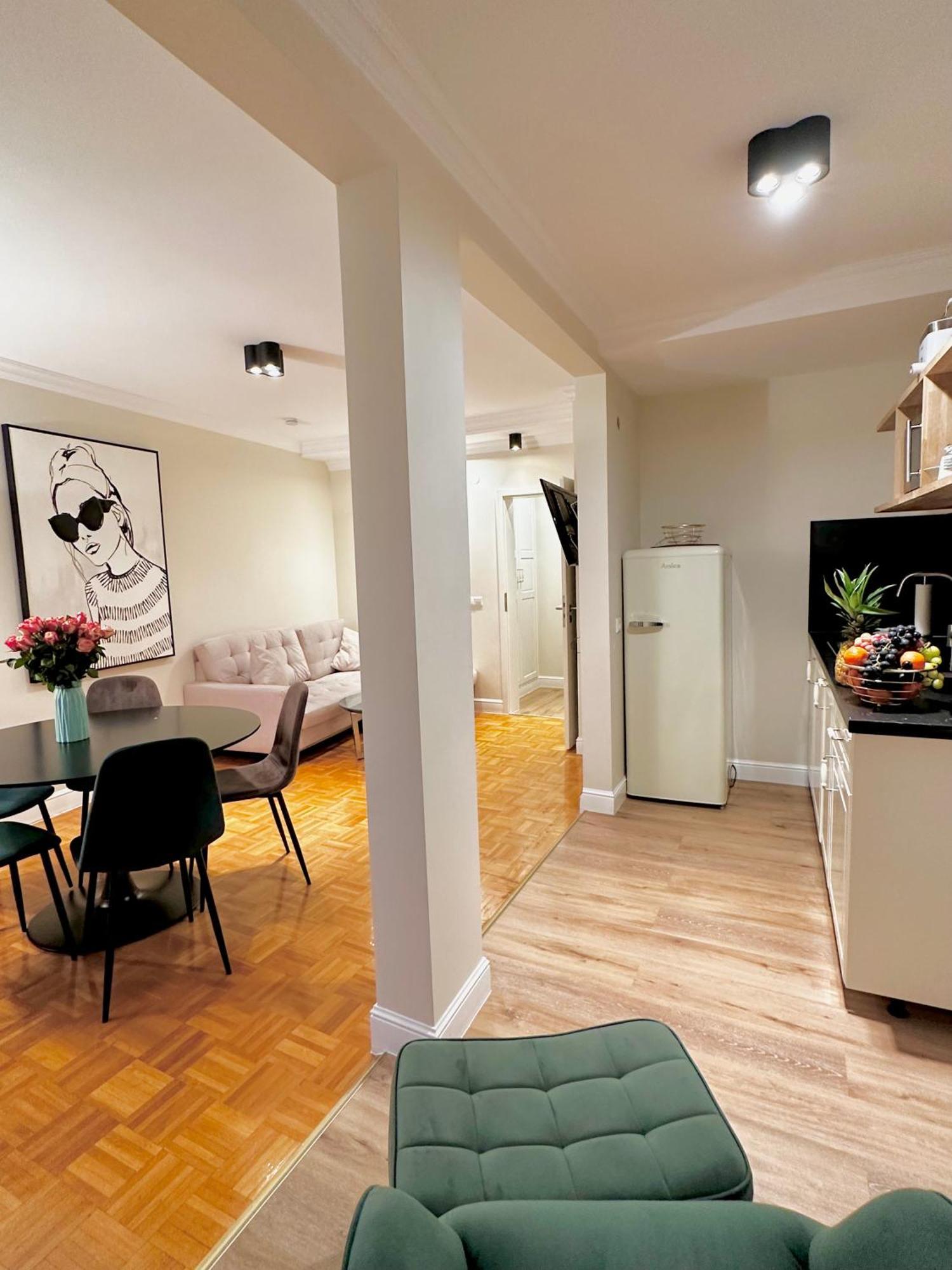 Hirsch Appartements Baden-Bade Exterior foto