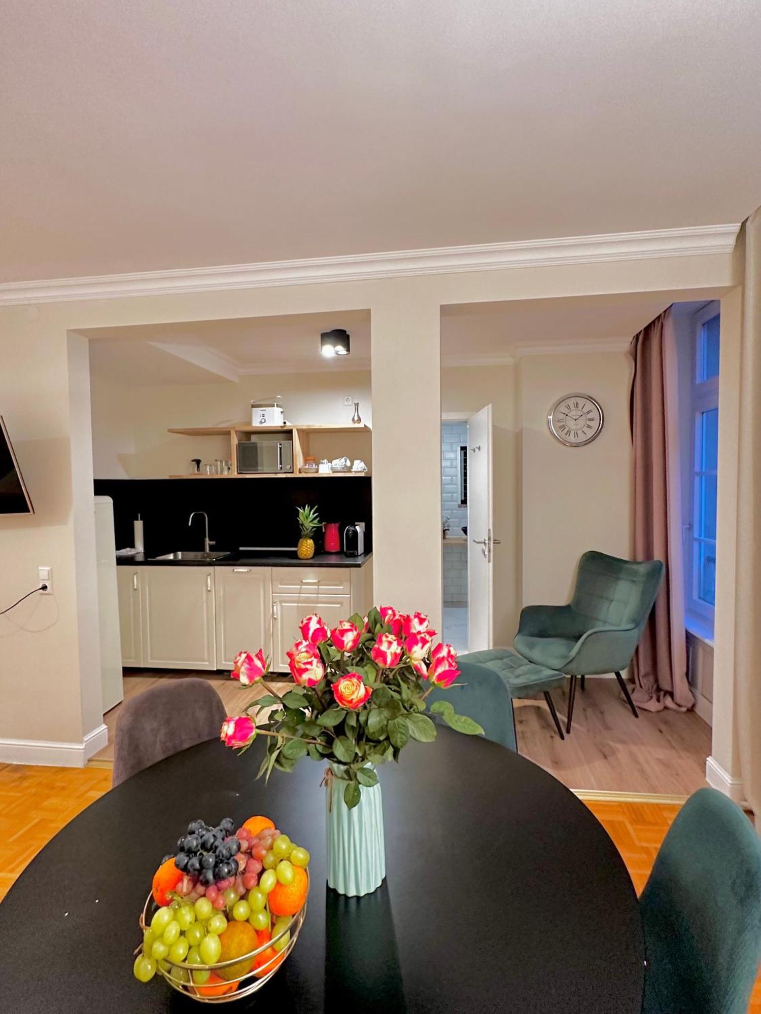 Hirsch Appartements Baden-Bade Exterior foto
