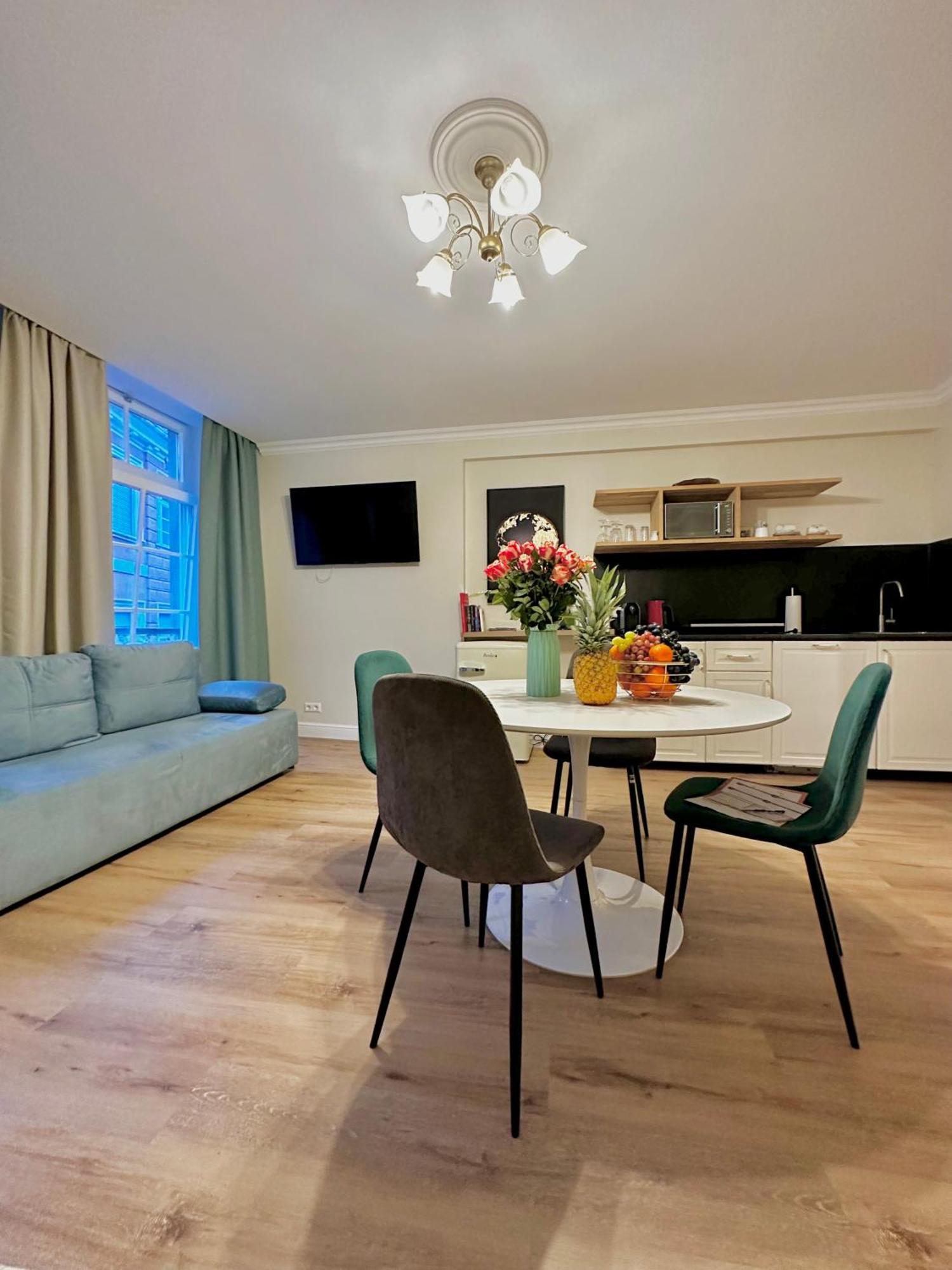 Hirsch Appartements Baden-Bade Exterior foto